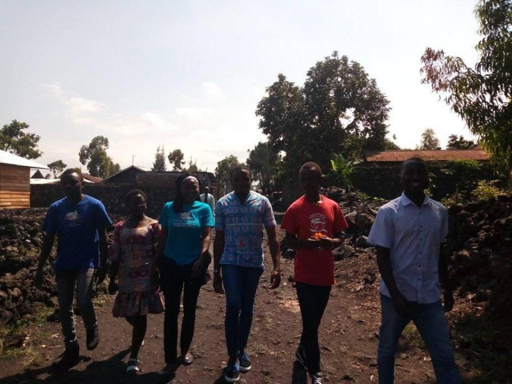 Rischio Ebola in Congo: campagna di sensibilizzazione e prevenzione di Sant'Egidio con anziani e bambini